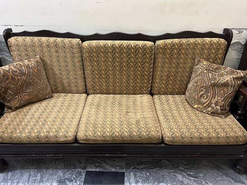 5 Seater Sofa wood with cushions 3