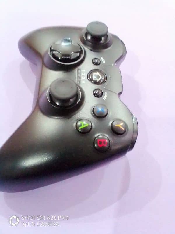 Bluetooth wireless gamepad 0