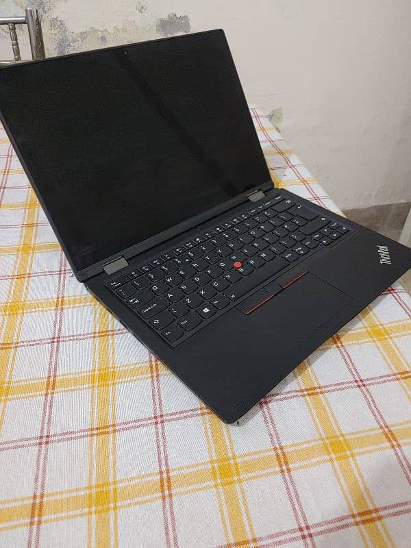 Lenovo yoga L390 Touch 4