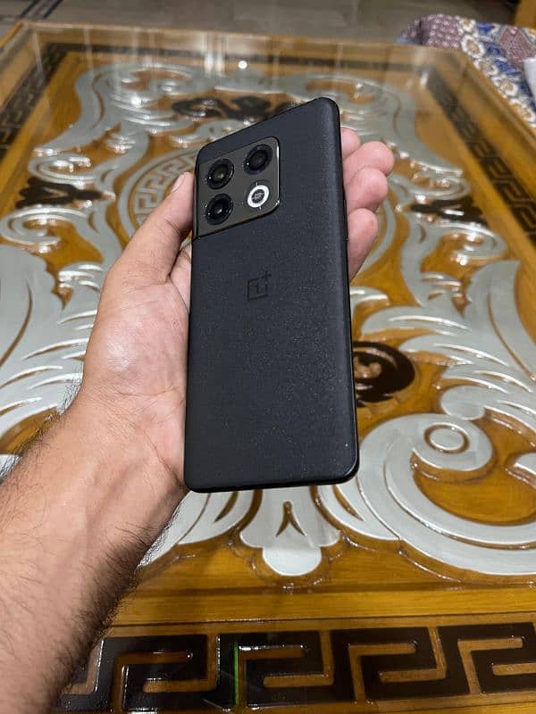 One plus 10 pro 1