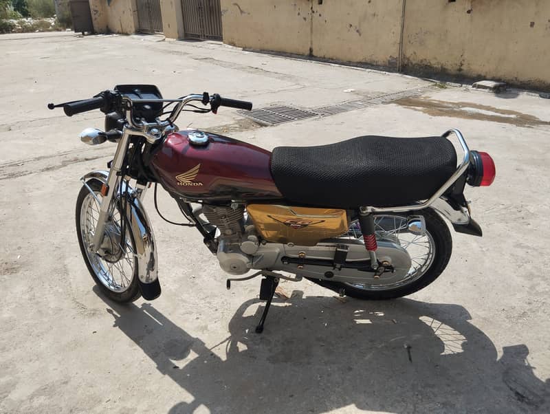 Honda 125 special edition 7