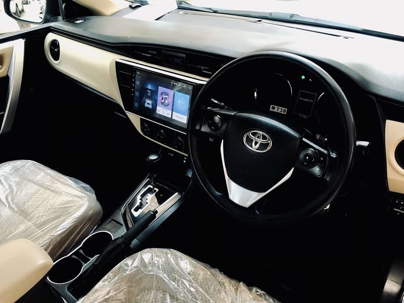 Toyota Corolla Altis CVT-I 2017-18 14