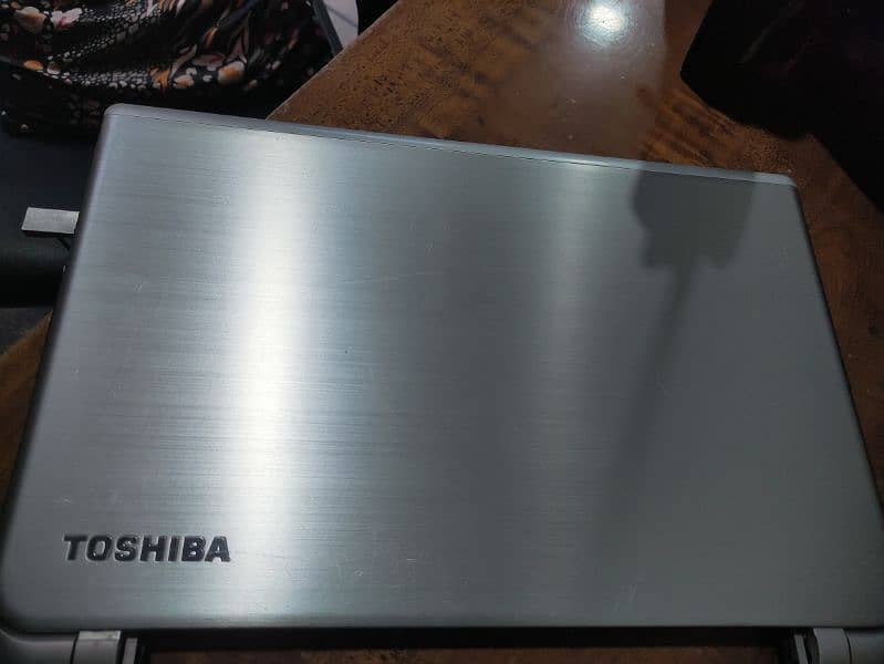 Toshiba Satellite s55t-b i7 4th gen 8gb ram 256gb ssd 1