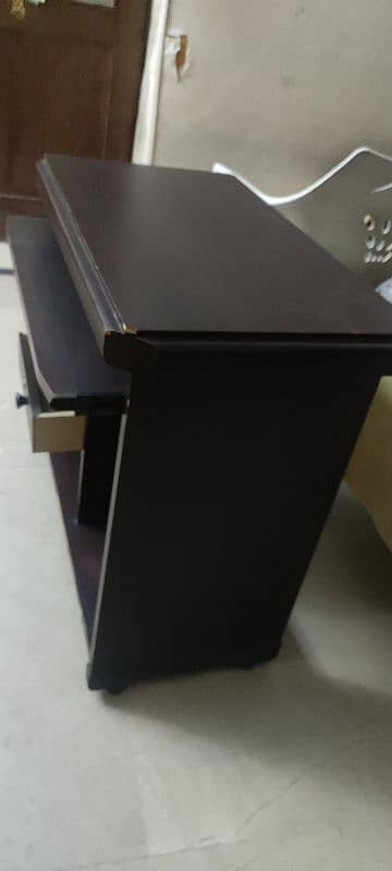 Computer Table For Sale 4