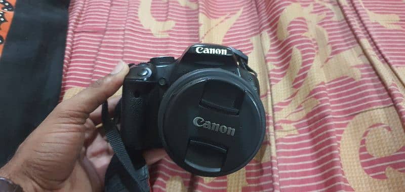 DSLR Camera 3