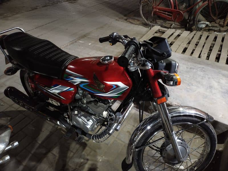 Like New Bike ha Total Orignel ha All documents Complete han 4