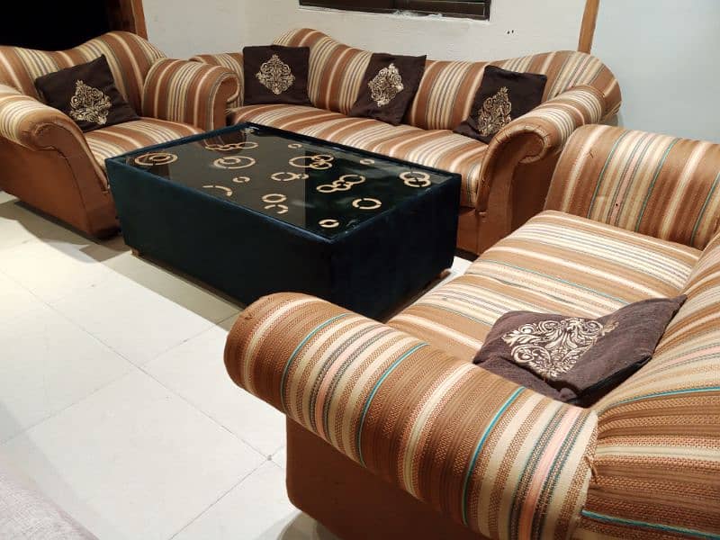 used leather sofa call 0312'4049200 9