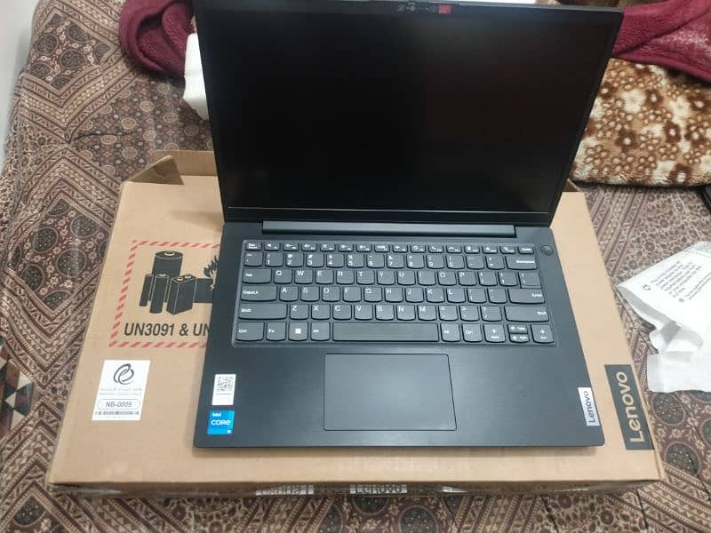 Lenovo V14 G3 Laptop 1