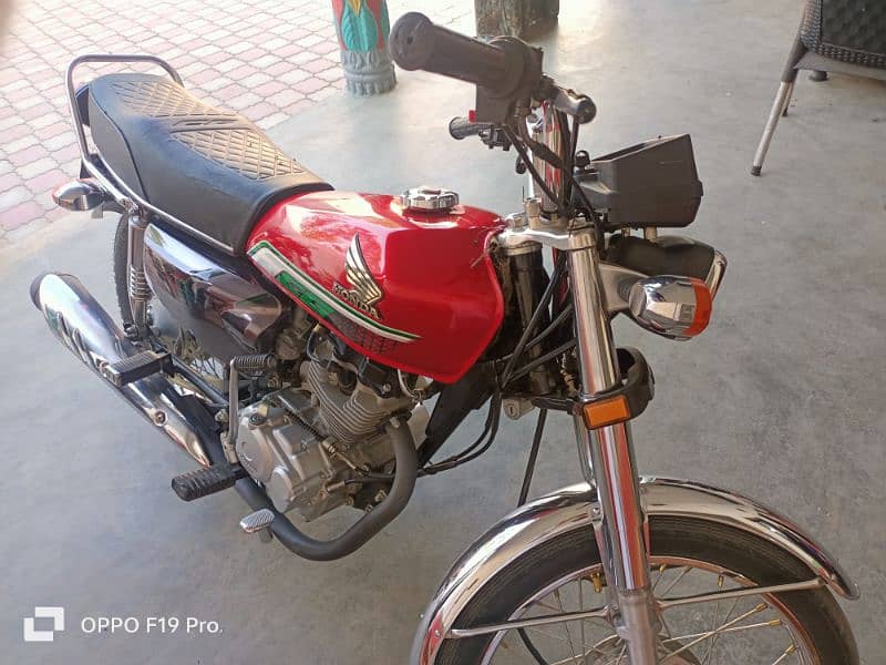 Honda 125 self start 2023 model bilkul lush condition . 03408001897 3