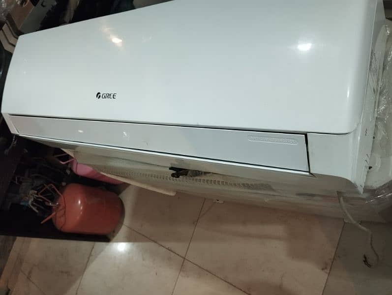 Gree DC inverter AC 1.5 ton 1