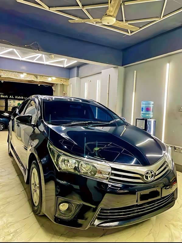 Toyota Altis Grande 2014 black 1