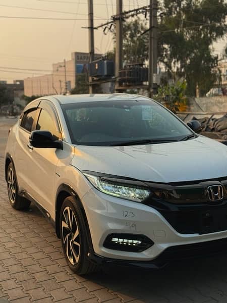 Honda Vezel RS sensing 2019 fresh import 4