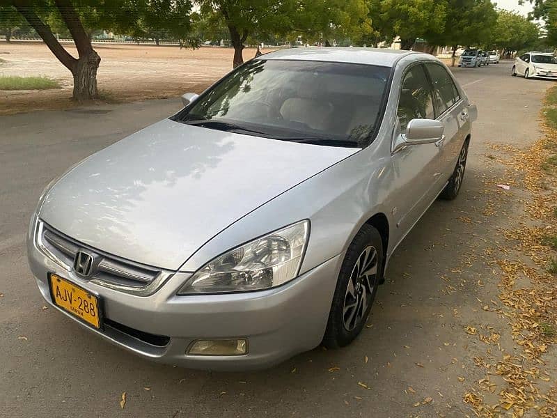 (R) Army Officers Used 1st Owner Honda Accord CM-5 Thailand Model 2005 0