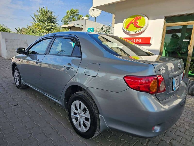 Toyota Corolla GLI 2010 14