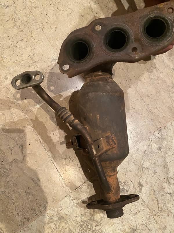 Vitz 2010 model catalyic converter 0