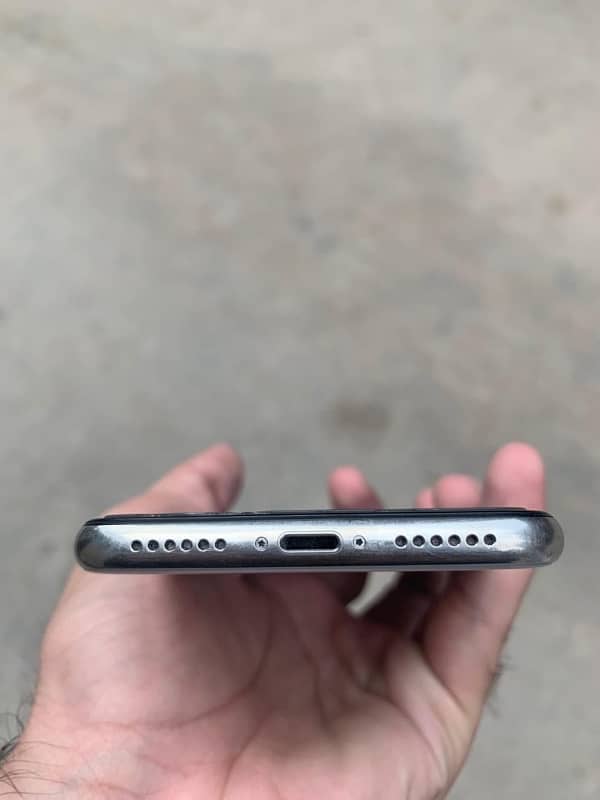 iphone x 64gb non pta 8/10 5