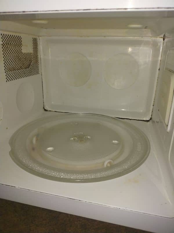 Dawlance microwave oven 7