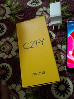 Realme C21 0