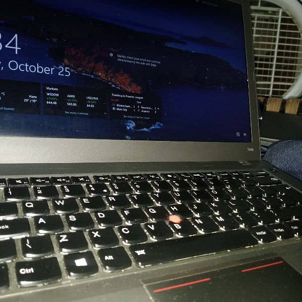 Lenovo Thinkpad T440 for sale i5 4th generation 8 gb ram and 128gb SSD 3