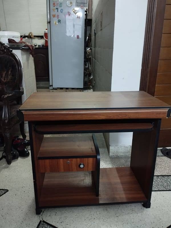 computer table for sale 1