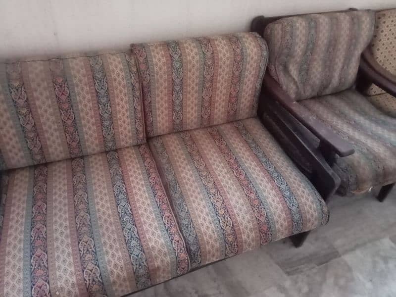 4 seater sofa 3