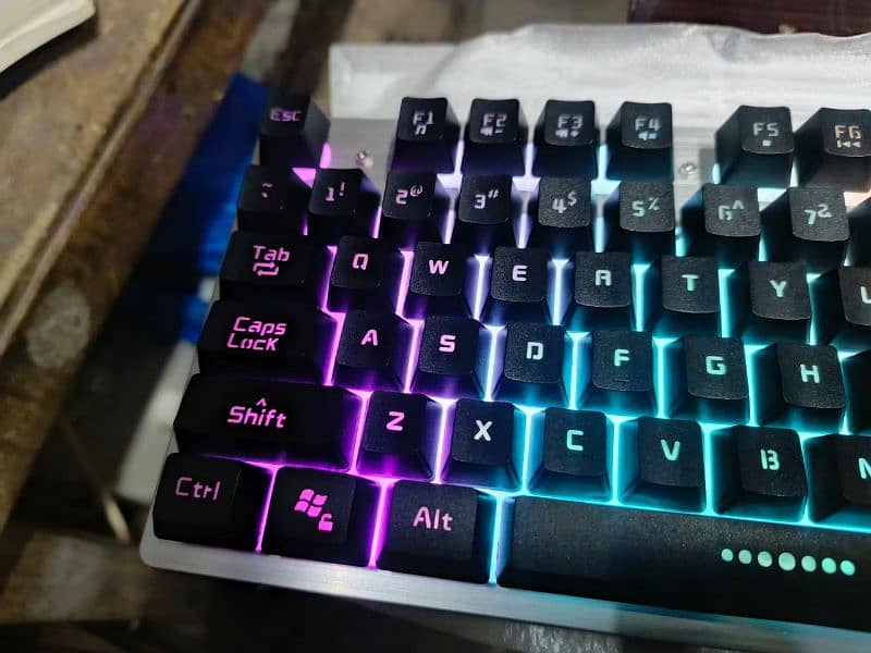 RGB Gaming Professional Keyboard Brand New Metal Body 8