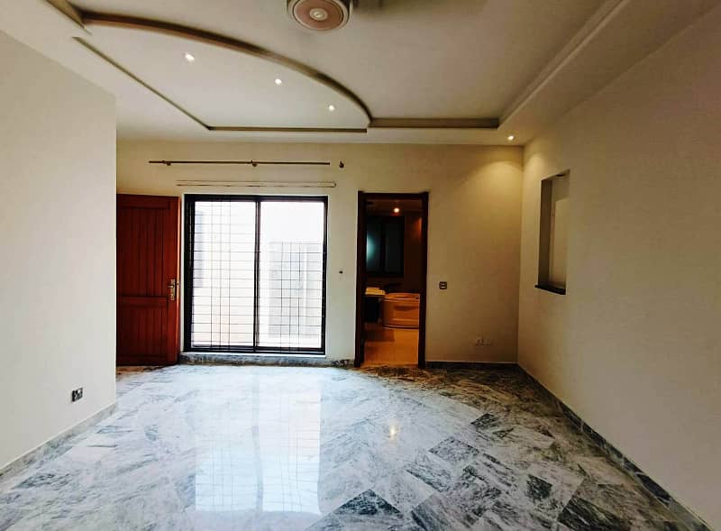 01 Kanal Beautifull House Available For rent in DHA Lahore Cantt 5