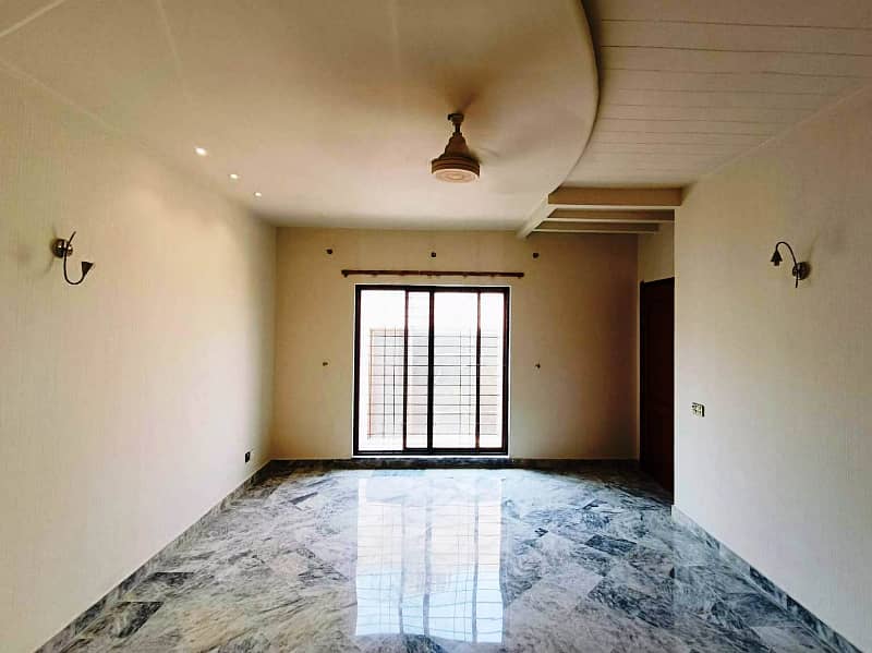 01 Kanal Beautifull House Available For rent in DHA Lahore Cantt 7