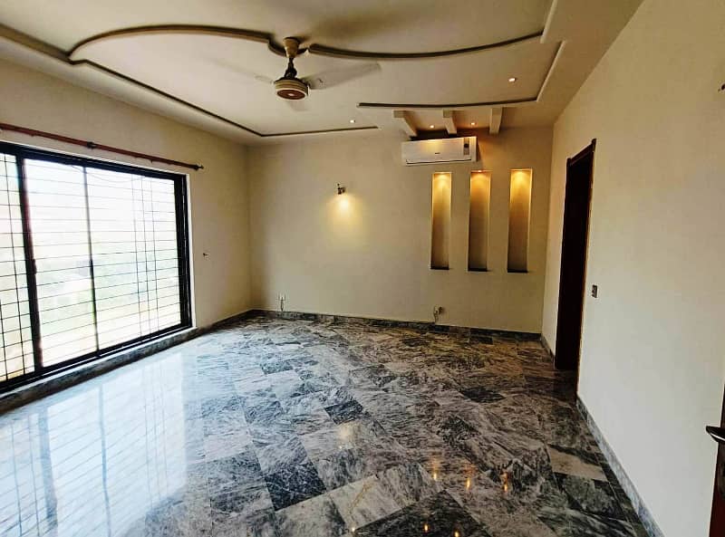 01 Kanal Beautifull House Available For rent in DHA Lahore Cantt 15