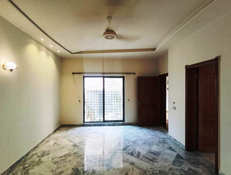 01 Kanal Beautifull House Available For rent in DHA Lahore Cantt 23