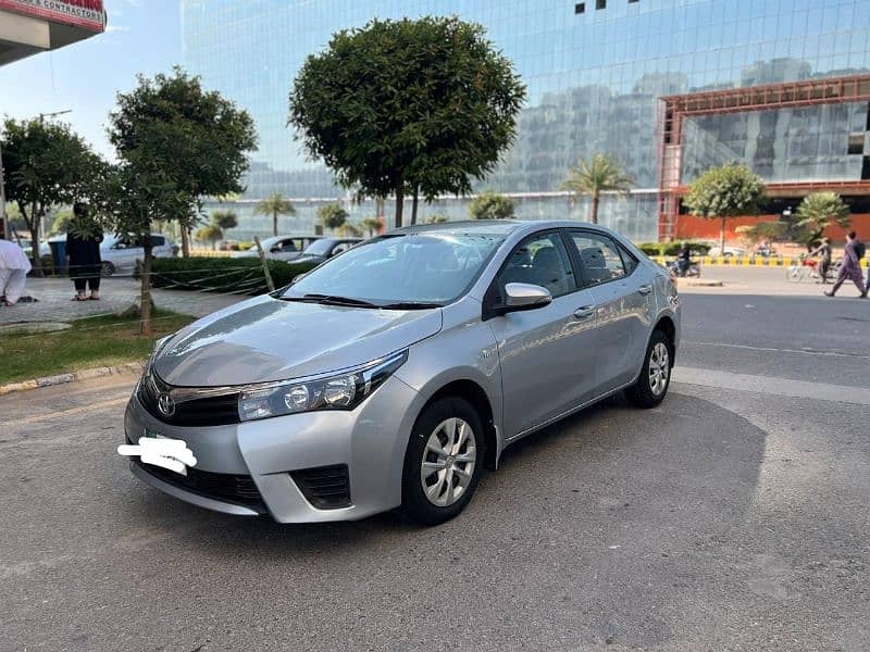 Toyota Corolla GLI 2016 in out class condition for sale in ISLAMABAD 12