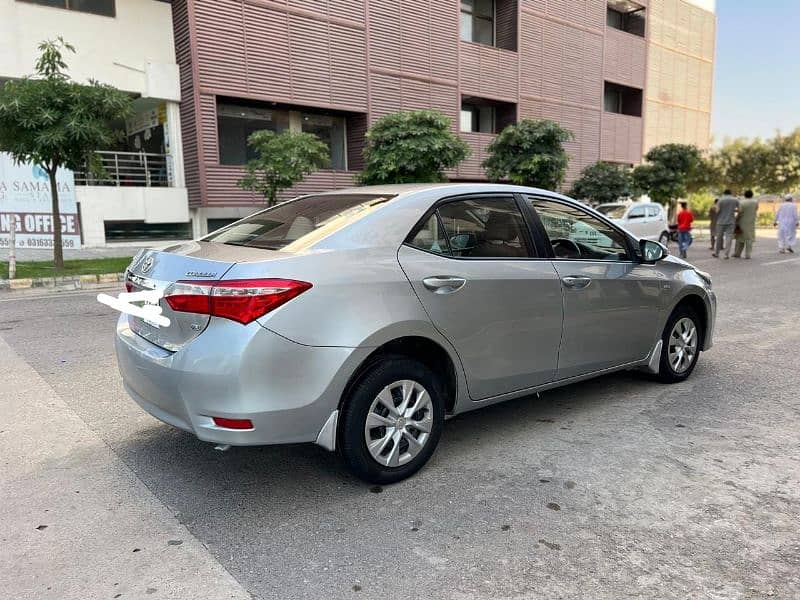 Toyota Corolla GLI 2016 in out class condition for sale in ISLAMABAD 14