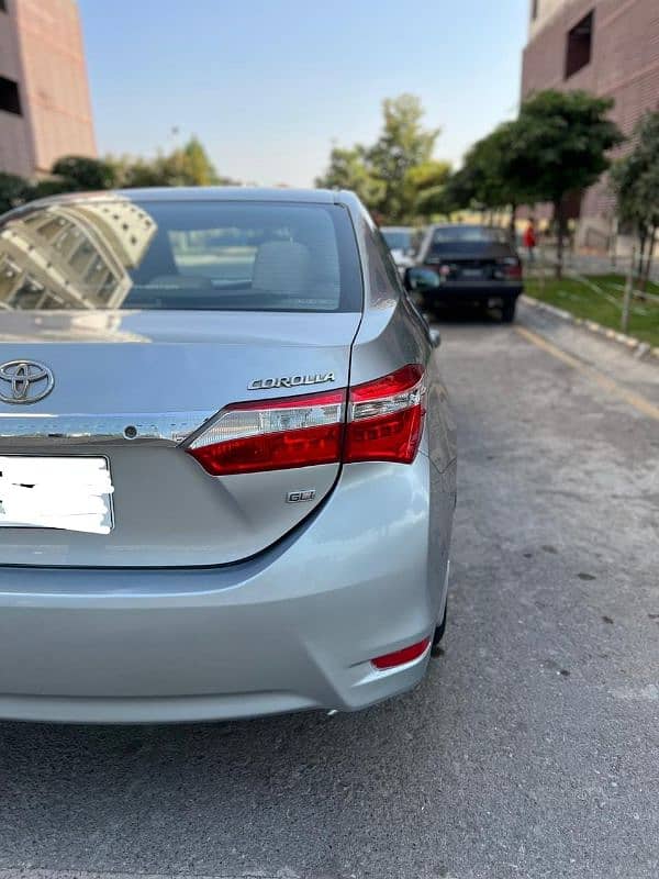 Toyota Corolla GLI 2016 in out class condition for sale in ISLAMABAD 15