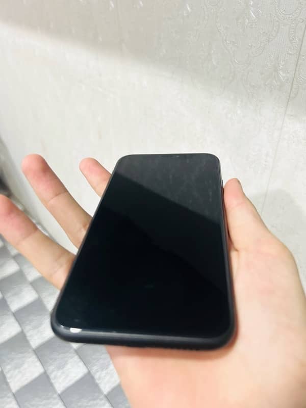 IPHONE XR 3