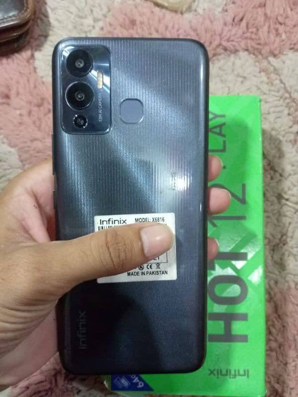 Infinix Hot 12 play 7 gb. 64gb 2