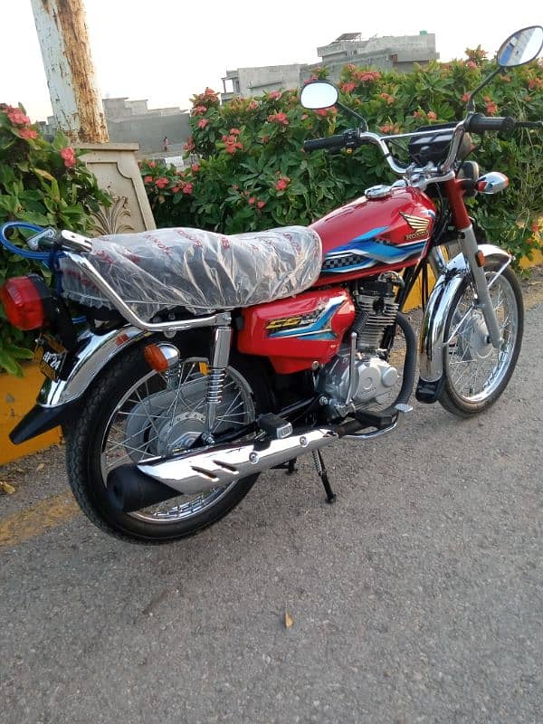 Honda cg125 2024  red color for sale 3