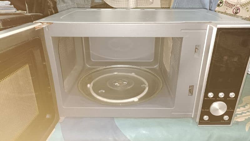 Haier Microwave oven for sale 1