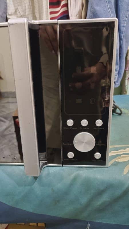 Haier Microwave oven for sale 2