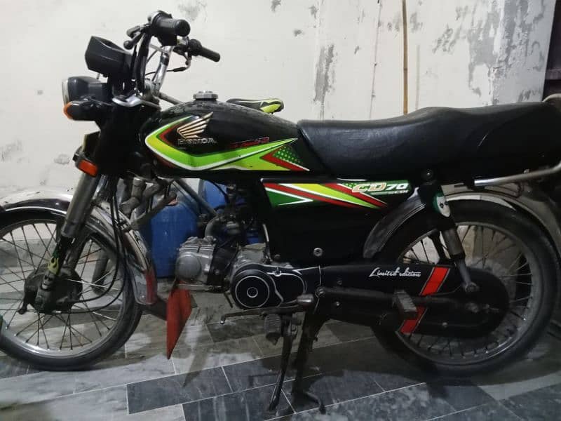 Honda 70cc 19 model bike 2