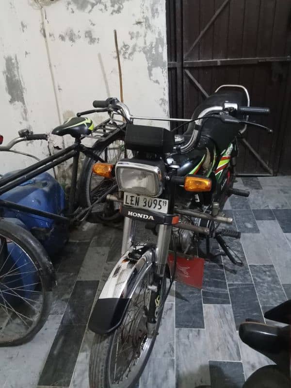 Honda 70cc 19 model bike 3