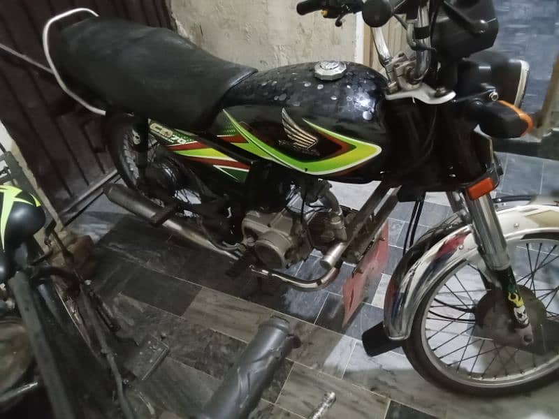 Honda 70cc 19 model bike 5