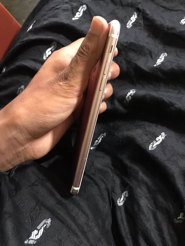 I phone 7plus pta approved 128 Gb 5