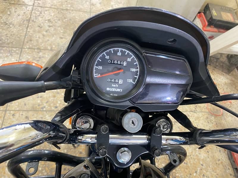 SUZUKI GD 110S 2024 ONLY 1 month used LIKE BRAND NEW WITH TUBELES TYRE 4