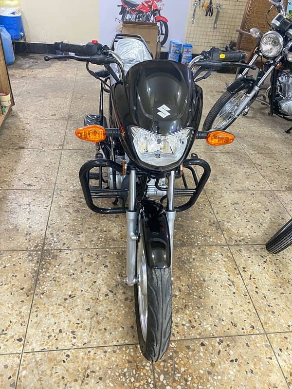 SUZUKI GD 110S 2024 ONLY 1 month used LIKE BRAND NEW WITH TUBELES TYRE 5