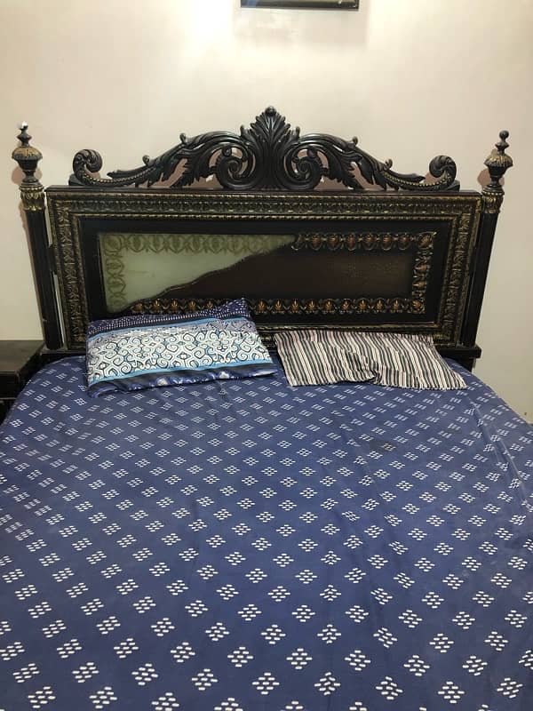 used bedroom set available 1