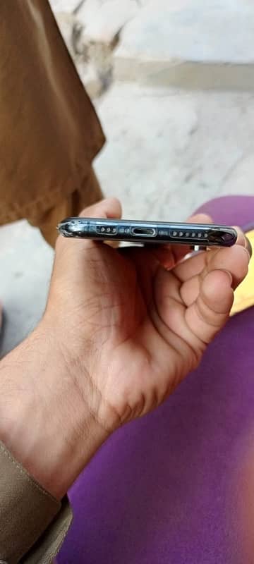 I phone Xs non pta  black color   10 /10 4