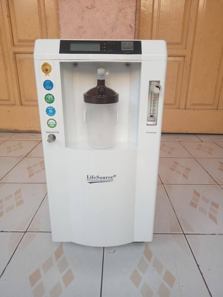 Life Source 5 litter OXYGEN CONCENTRATOR With Nebulizer Oxygen Machine 1