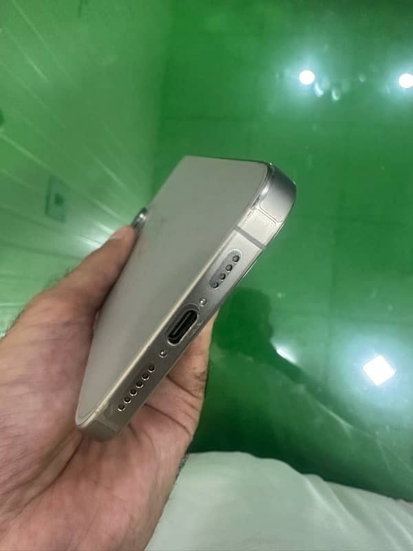 iPhone 15 pro max pta approved with box 256 GB 87BH 3