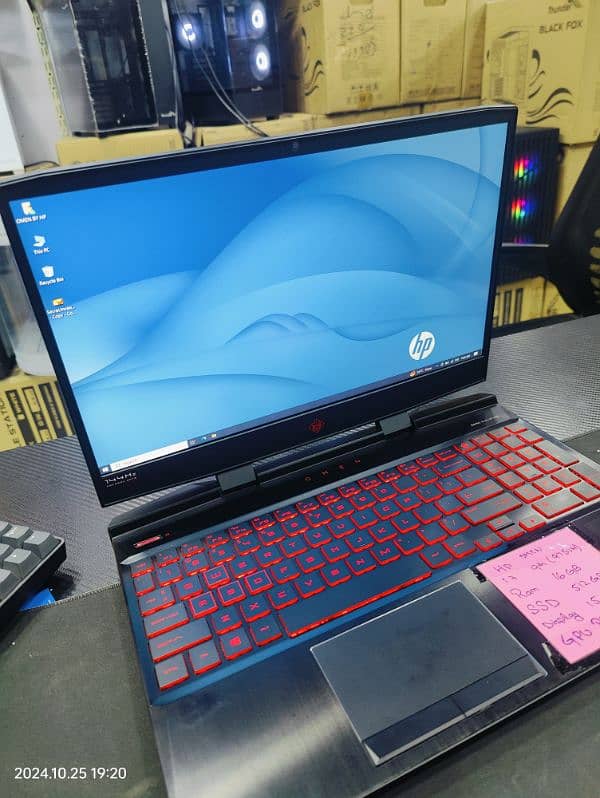 Hp gaming laptop I 7 9th 16gb 512 rtx 2060 6gb 144 hz 10