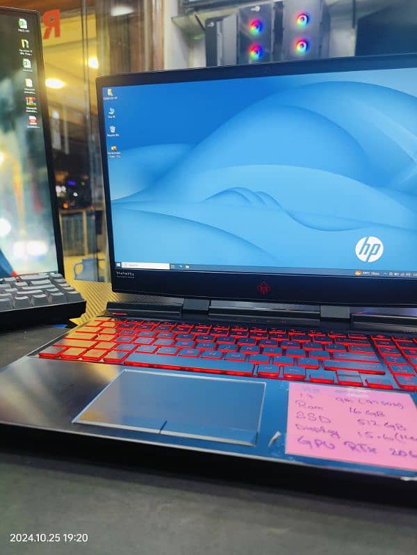 Hp gaming laptop I 7 9th 16gb 512 rtx 2060 6gb 144 hz 14